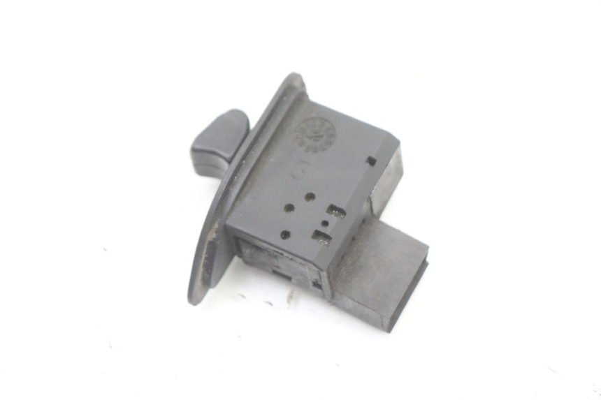 photo de INTERRUPTOR DE INTERMITENTES PIAGGIO ZIP 2T 50 (2009 - 2019)