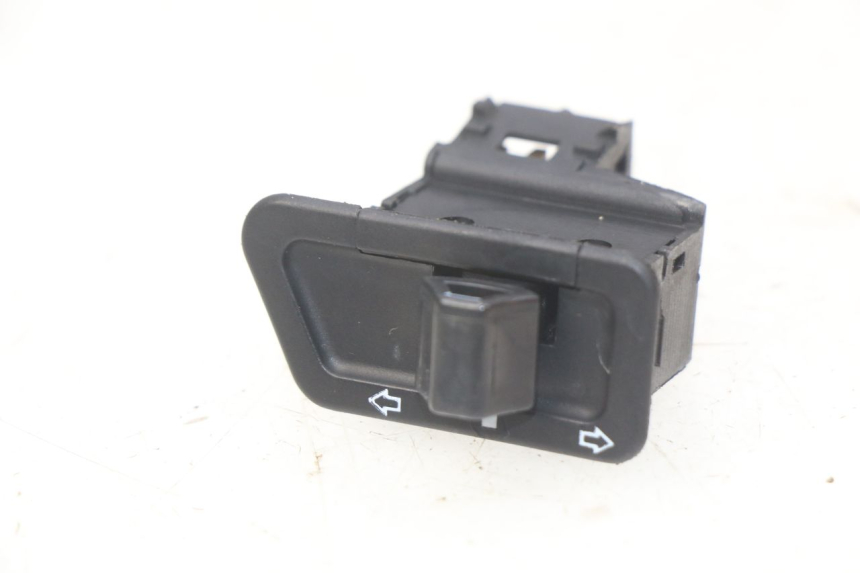 photo de INTERRUPTOR DE INTERMITENTES RIDE CLASSIC 2T 50 (2014 - 2022)
