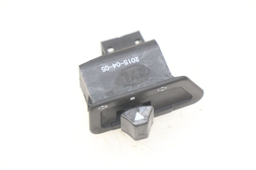 photo de INTERRUPTOR DE INTERMITENTES RIDE CLASSIC 2T 50 (2014 - 2022)