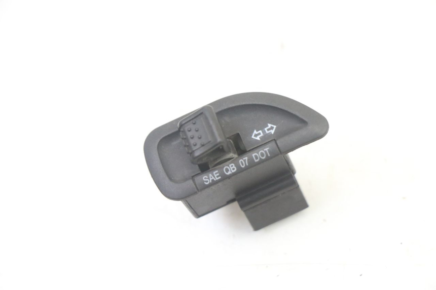 photo de CONMUTADOR INTERMITENTE APRILIA SXR 50 (2021 - 2023)