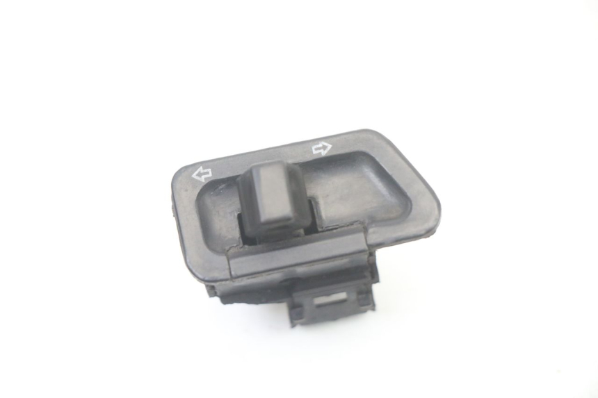 photo de INTERRUPTOR DE INTERMITENTES SYM ORBIT III 3 4T 50 (2018 - 2021)
