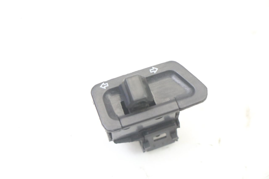 photo de INTERRUPTOR DE INTERMITENTES SYM ORBIT III 3 4T 50 (2018 - 2021)