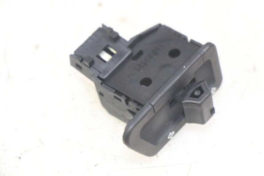 photo de INTERRUPTOR DE INTERMITENTES TGB CITY 2 50 (2009 - 2013)