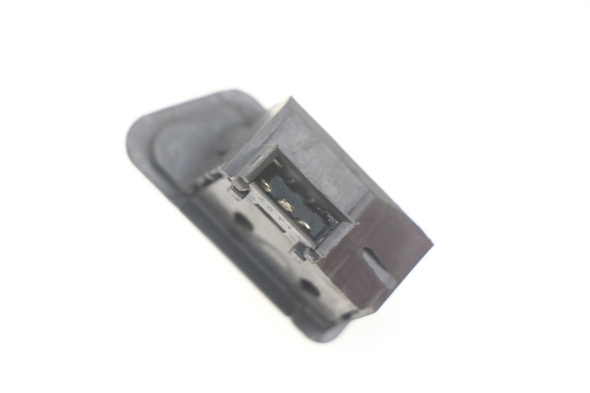 photo de INTERRUPTOR DE INTERMITENTES. PEUGEOT TWEET 4T 50 (2018 - 2020)