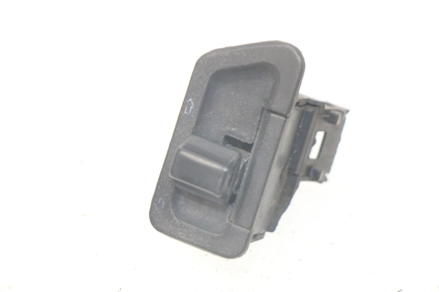 photo de CONMUTADOR INTERMITENTE PEUGEOT TWEET ACTIVE 4T 50 (2018 - 2022)