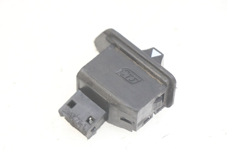 photo de INTERRUPTOR DE INTERMITENTES PEUGEOT TWEET 125 (2018 - 2021)