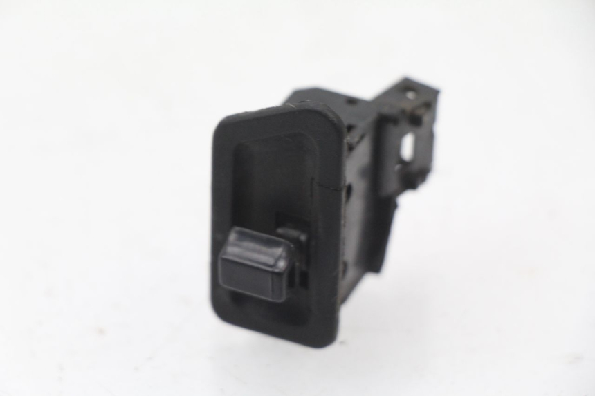 photo de CONMUTADOR INTERMITENTE REVATTO URBA GT 125 (2007 - 2017)