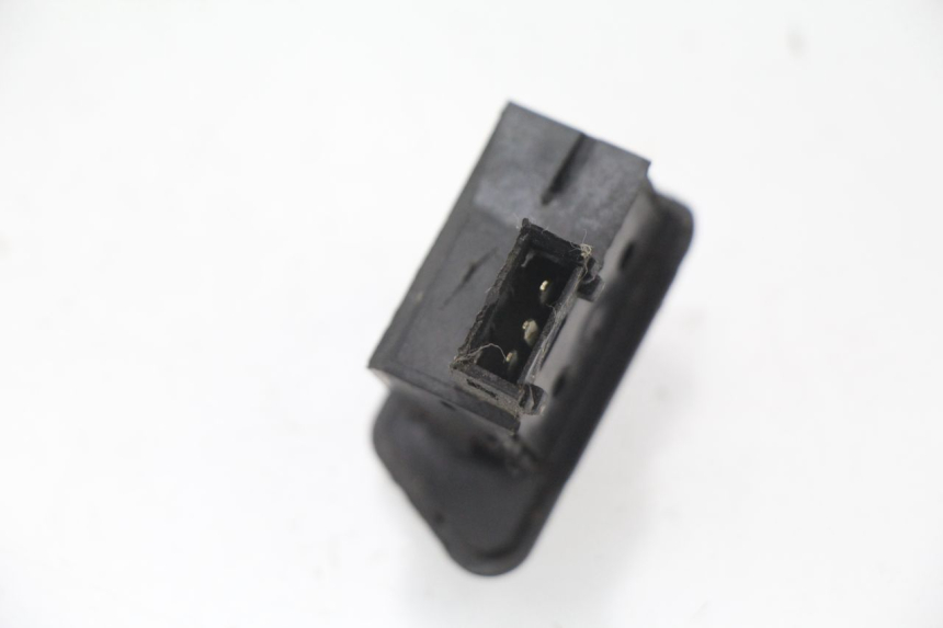 photo de CONMUTADOR INTERMITENTE REVATTO URBA GT 125 (2007 - 2017)