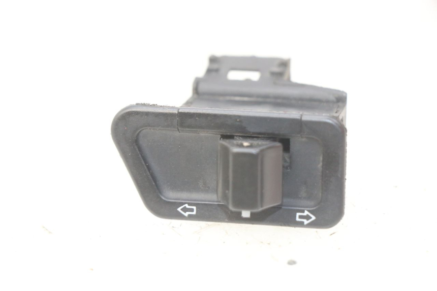 photo de INTERRUPTOR DE INTERMITENTES EUROCKA VIRTUALITY GT 4T 50 (2011 - 2017)
