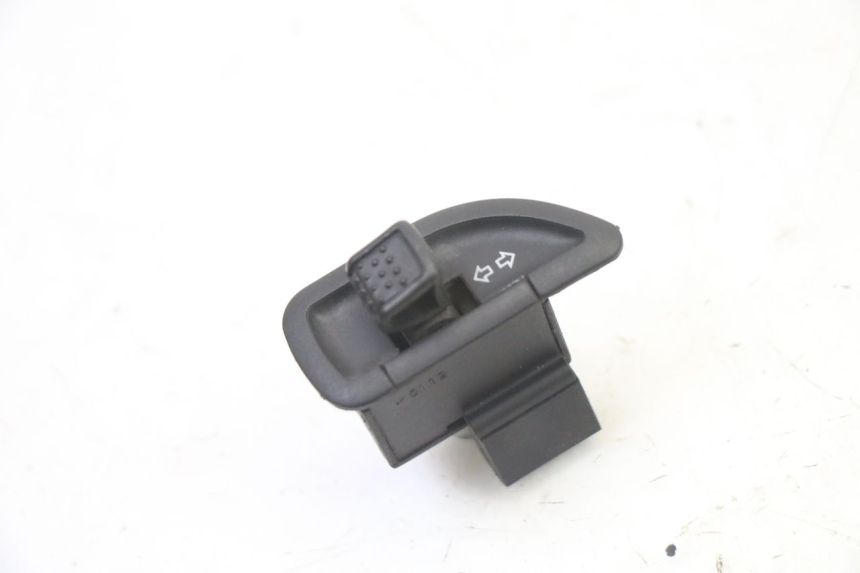 photo de CONMUTADOR INTERMITENTE PEUGEOT VIVACITY 50 (2004 - 2009)