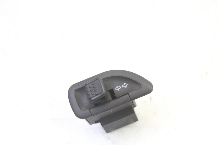photo de CONMUTADOR INTERMITENTE PIAGGIO X9 EVOLUTION 125 (2003 - 2007)