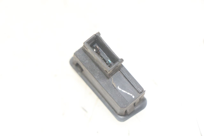 photo de INTERRUPTOR DE ARRANQUE HONDA SCV LEAD 100 (2003 - 2007)