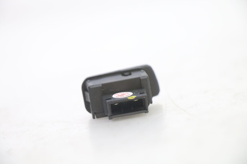 photo de CONMUTADOR ARRANQUE PIAGGIO MP3 HPE 310 (2024 - 2025)