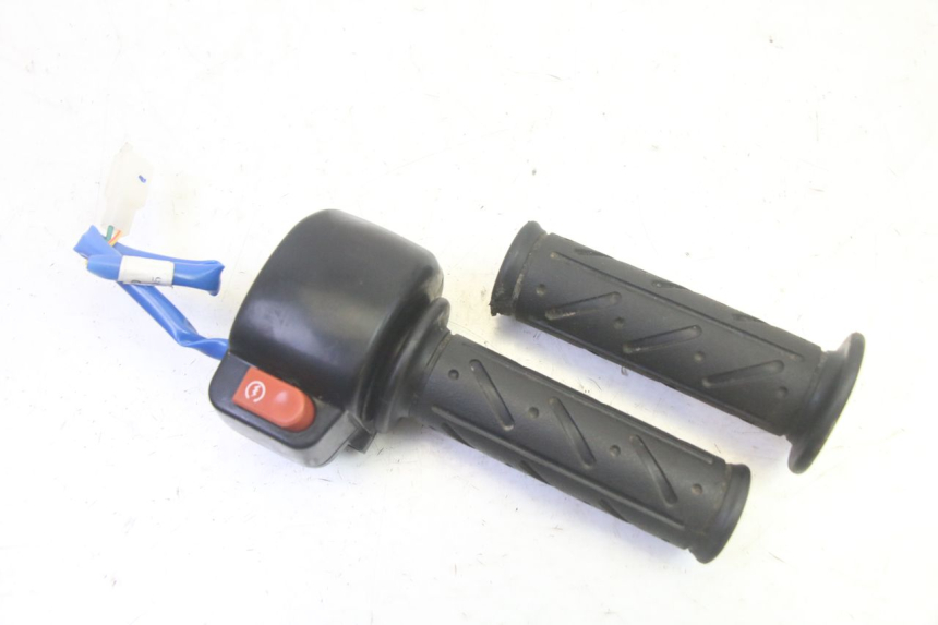 photo de INTERRUPTOR DERECHO KYMCO AGILITY 4T 50 (2018 - 2022) - Vista principal