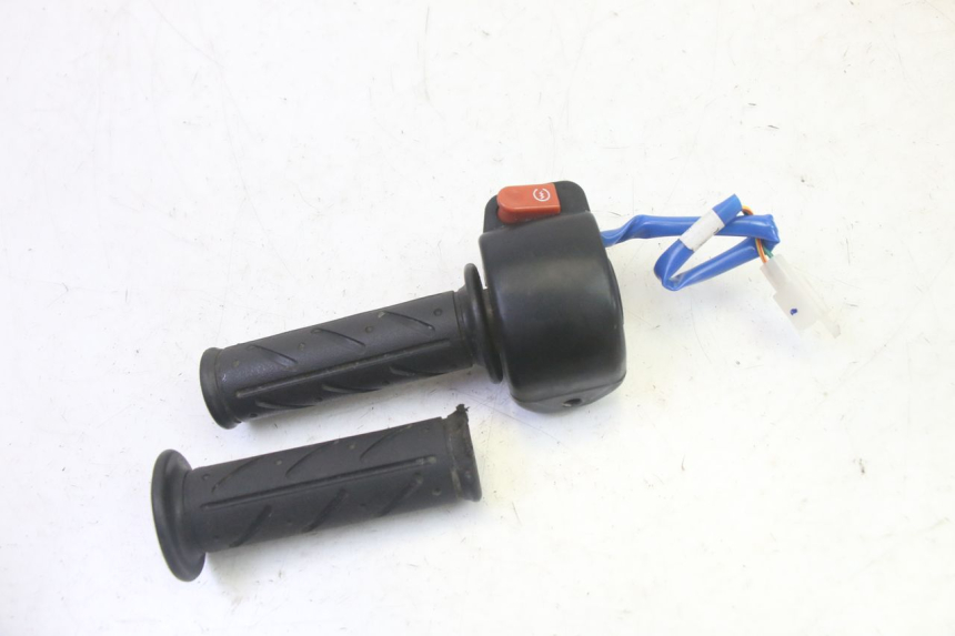 photo de INTERRUPTOR DERECHO KYMCO AGILITY 4T 50 (2018 - 2022) - Otra perspectiva