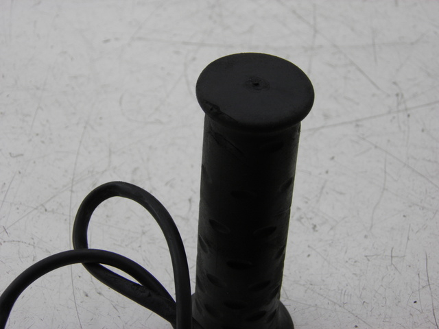 photo de INTERRUPTOR DERECHO APRILIA SCARABEO 100 (2003 - 2012)