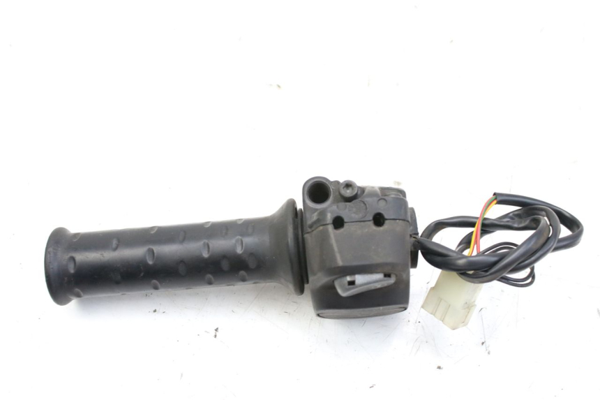 photo de INTERRUPTOR DERECHO APRILIA SCARABEO 100 (2003 - 2012)