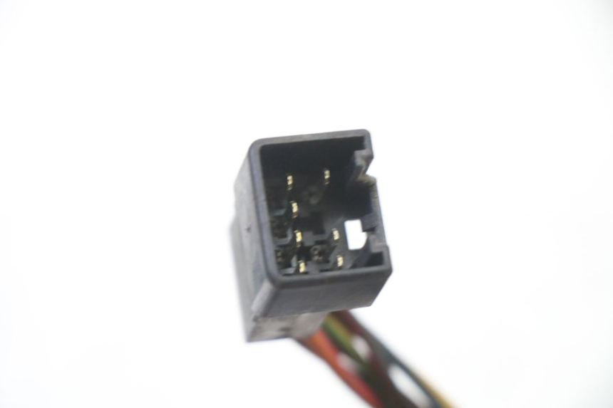 photo de INTERRUPTOR DERECHO SUZUKI BURGMAN 125 (2007 - 2014)
