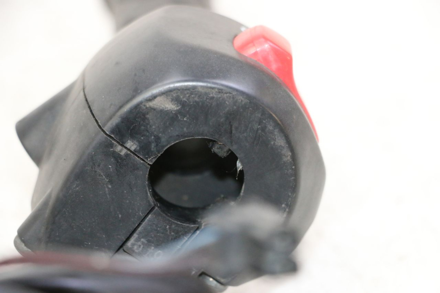 photo de INTERRUPTOR DERECHO SUZUKI BURGMAN 125 (2007 - 2014)