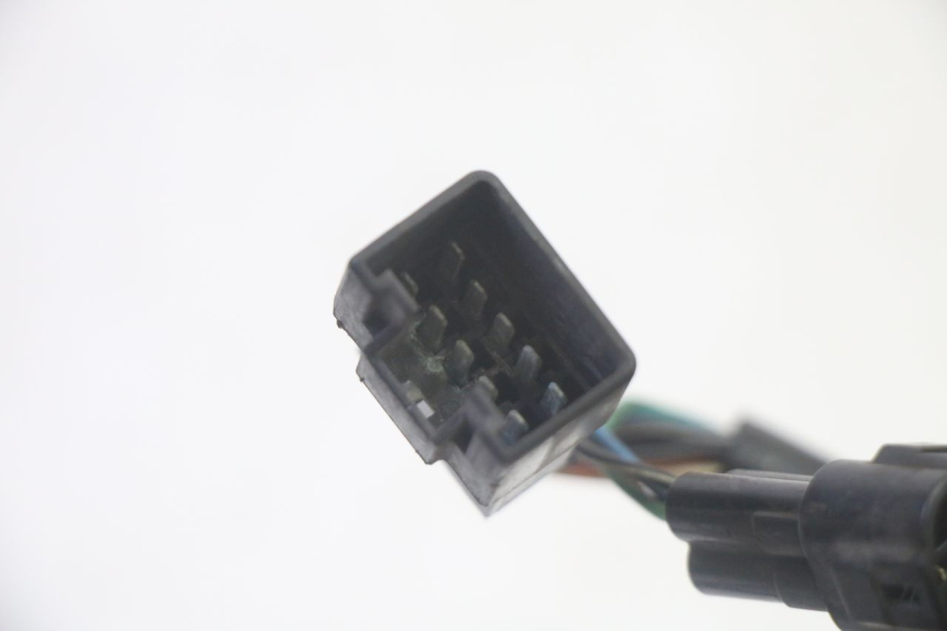 photo de CONMUTADOR DERECHA SUZUKI BURGMAN EXECUTIVE ABS 650 (2006 - 2012) - Recambio usado revisado