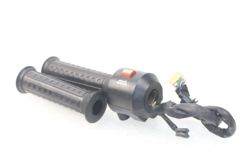 photo de INTERRUPTOR DERECHO HONDA CA REBEL 125 (1995 - 2001)