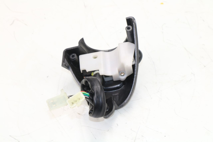 photo de CONMUTADOR DERECHA S-RIDER CAPRI 2T 50 (2010 - 2017)