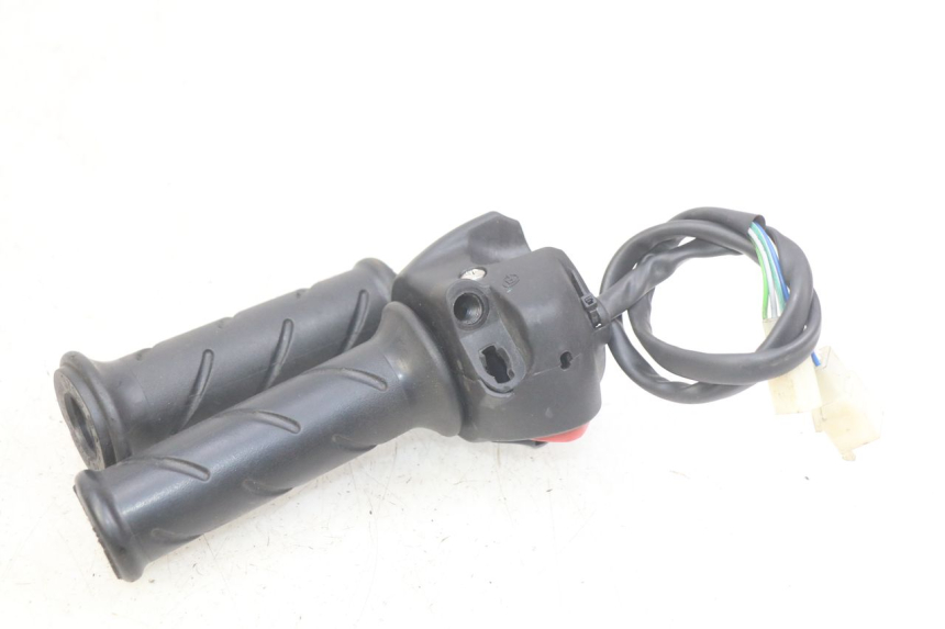 photo de INTERRUPTOR DERECHO PEUGEOT CITYSTAR AIR 125 (2014 - 2017)