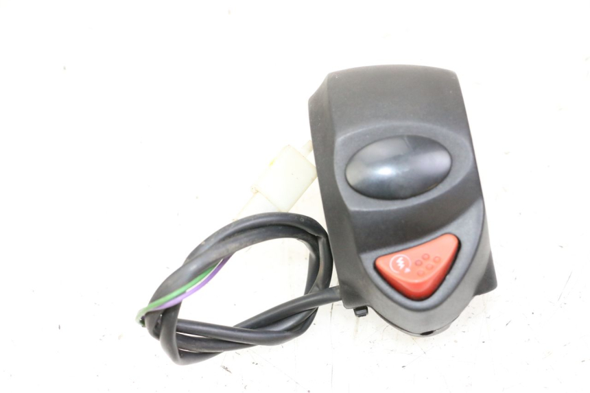 photo de INTERRUPTOR DERECHO PEUGEOT CITYSTAR 50 (2013 - 2017)