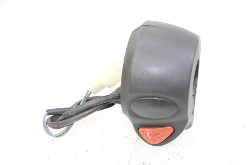 photo de INTERRUPTOR DERECHO PEUGEOT CITYSTAR 50 (2013 - 2017)