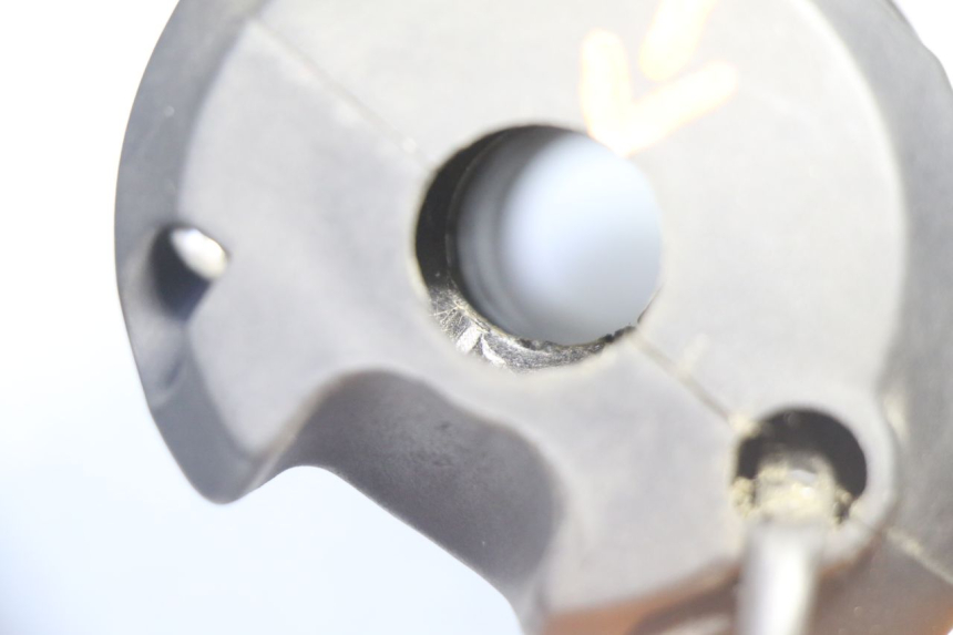 photo de INTERRUPTOR DERECHO PEUGEOT CITYSTAR 50 (2013 - 2017)