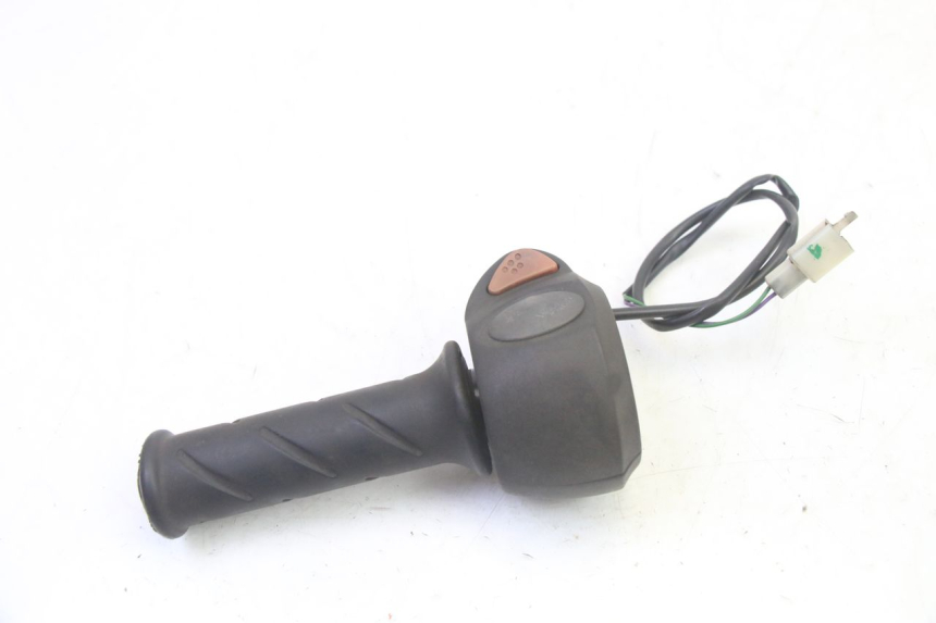 photo de INTERRUPTOR DERECHO PEUGEOT CITYSTAR 50 (2013 - 2017)