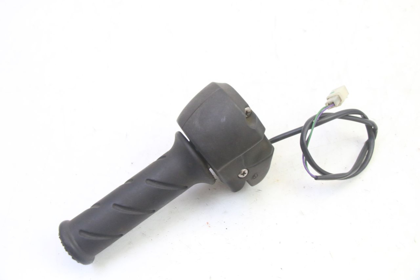 photo de INTERRUPTOR DERECHO PEUGEOT CITYSTAR 50 (2013 - 2017)