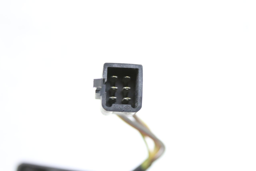 photo de INTERRUPTOR DERECHO SUZUKI CP 80 (1985 - 1996)