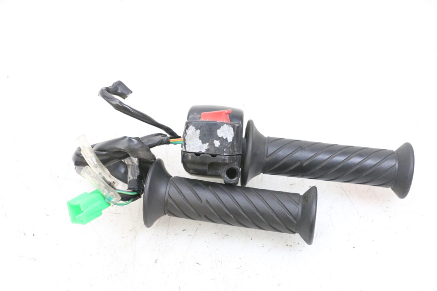 photo de INTERRUPTOR DERECHO SYM CROX 4T 50 (2016 - 2023) - Vista general del producto