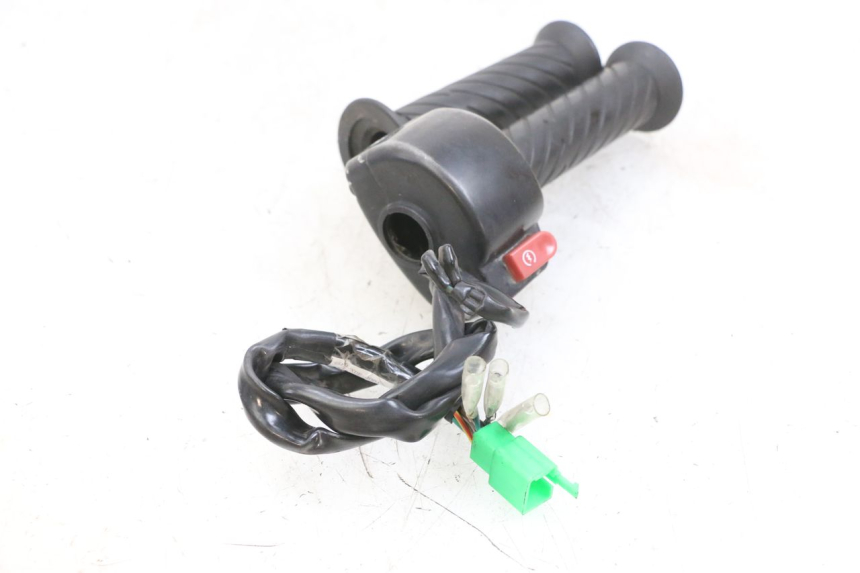 photo de INTERRUPTOR DERECHO SYM CROX 4T 50 (2016 - 2023) - Recambio usado revisado