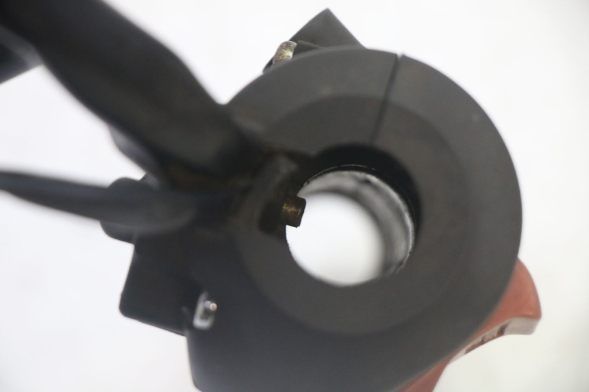 photo de INTERRUPTOR DERECHO KYMCO DINK STREET 125 (2009 - 2014)