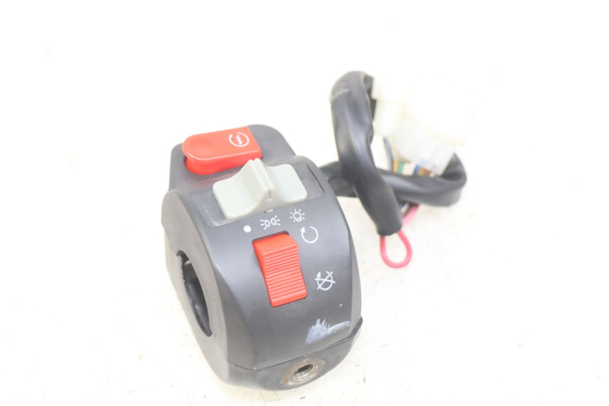 photo de INTERRUPTOR DERECHO EFUN E2GO 1 (2017 - 2021)