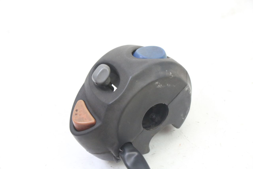 photo de INTERRUPTOR DERECHO PEUGEOT ELYSTAR 50 (2002 - 2014)