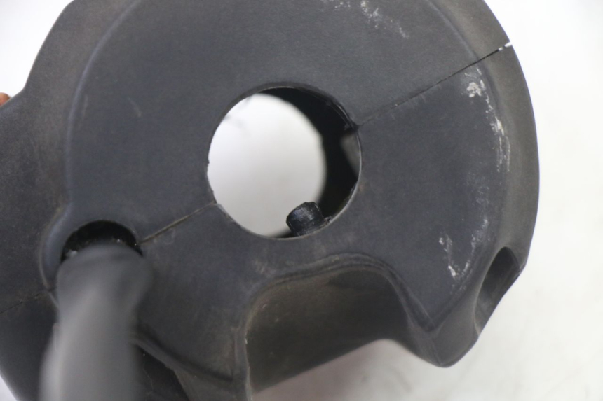 photo de INTERRUPTOR DERECHO PEUGEOT ELYSTAR 50 (2002 - 2014)