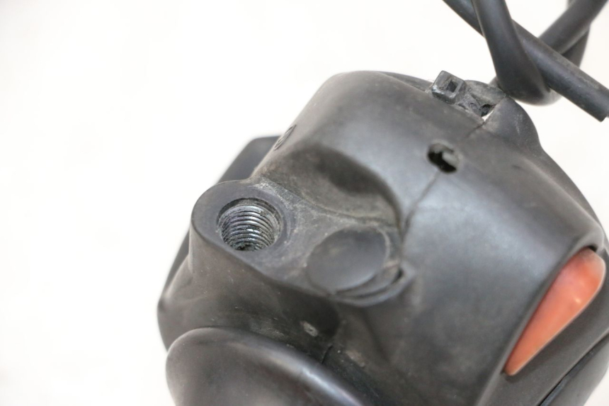 photo de INTERRUPTOR DERECHO PEUGEOT ELYSTAR 50 (2002 - 2014)