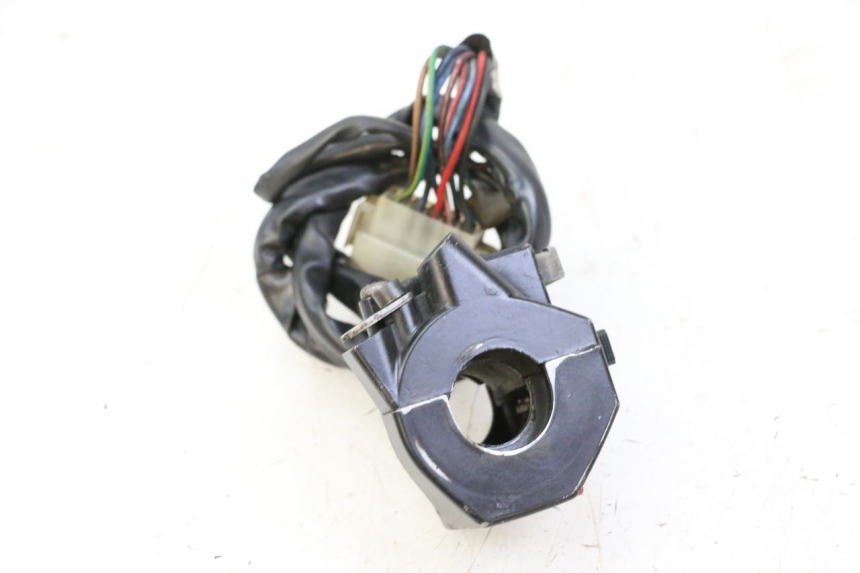 photo de CONMUTADOR DERECHA YAMAHA FJ 36Y 1100 (1984 - 1985)