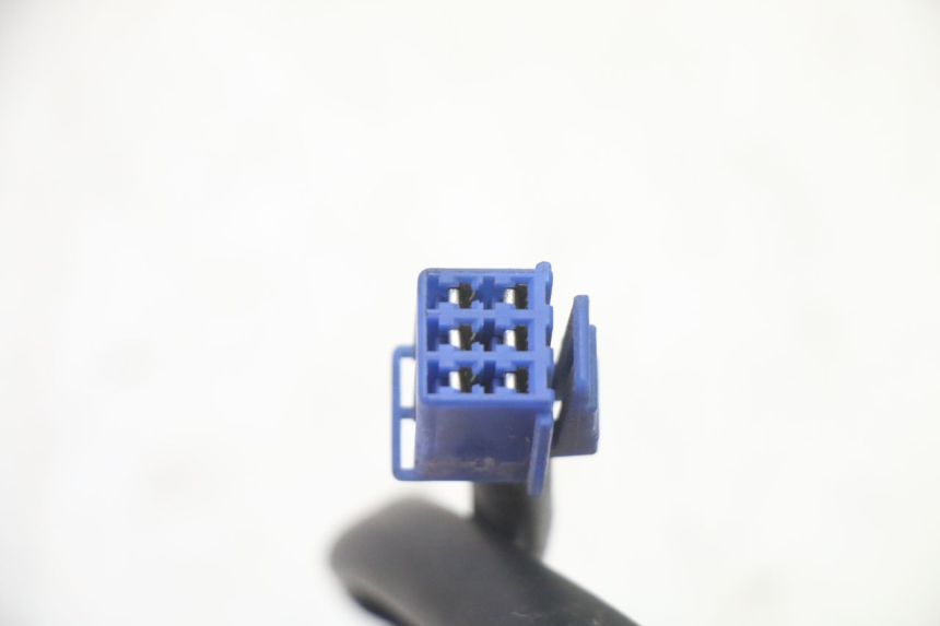 photo de CONMUTADOR DERECHA YAMAHA FZ6 FAZER S2 600 (2007 - 2011)