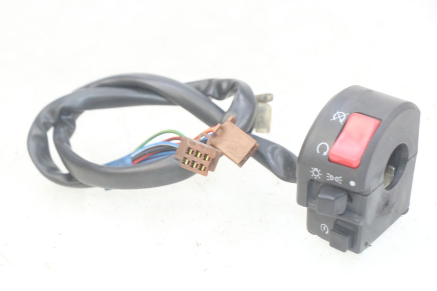 photo de INTERRUPTOR DERECHO YAMAHA FZS FAZER 600 (1998 - 2001)