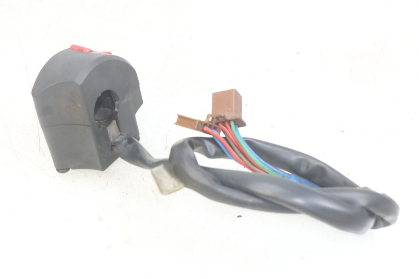 photo de INTERRUPTOR DERECHO YAMAHA FZS FAZER 600 (1998 - 2001)