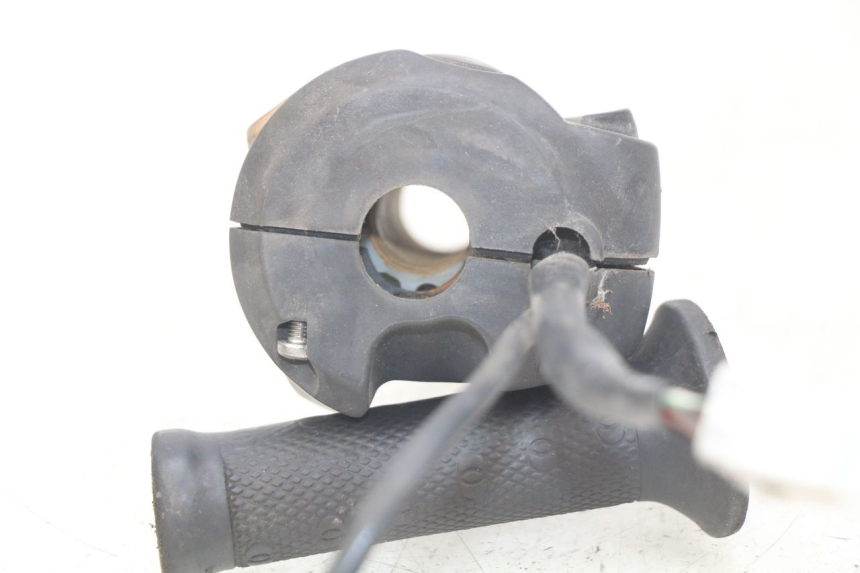 photo de INTERRUPTOR DERECHO GILERA NEXUS 125 (2007 - 2009)