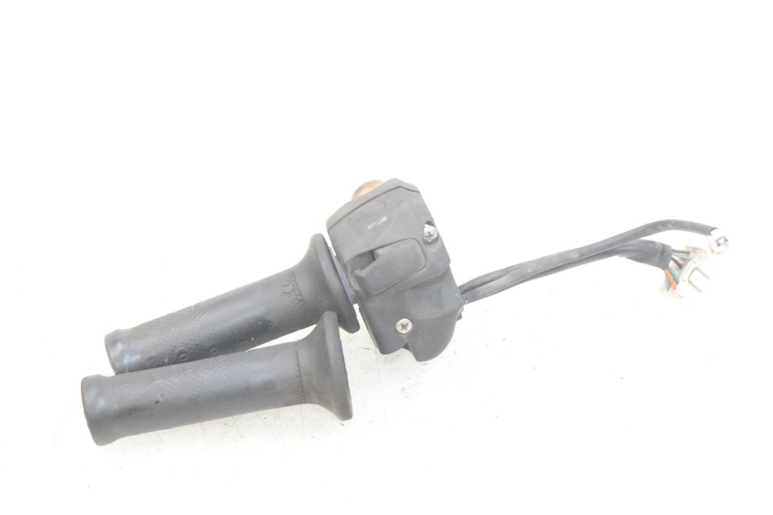 photo de INTERRUPTOR DERECHO GILERA NEXUS 125 (2007 - 2009)