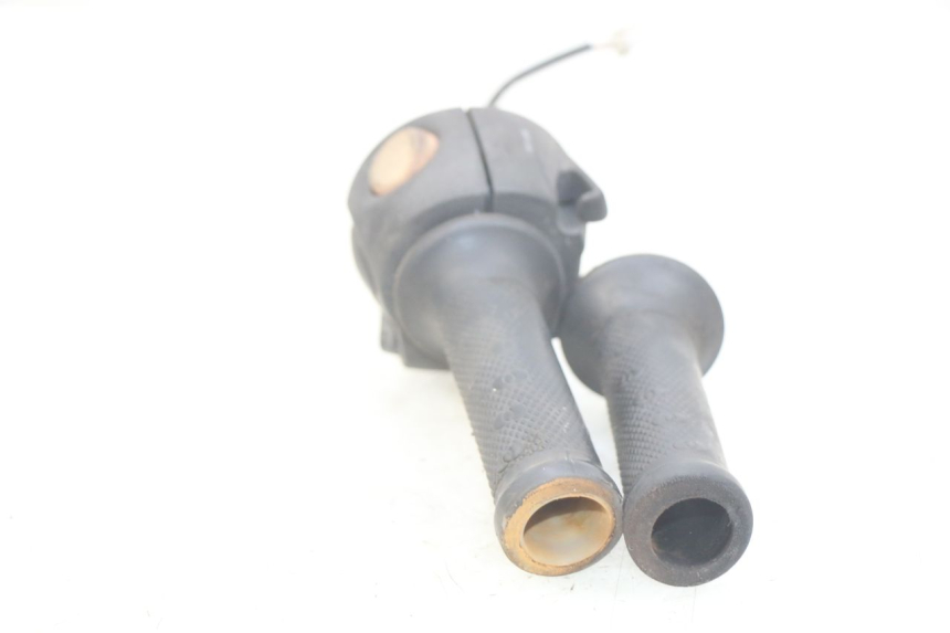 photo de INTERRUPTOR DERECHO GILERA NEXUS 125 (2007 - 2009)