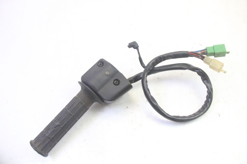 photo de CONMUTADOR DERECHA KAWASAKI GPZ RX 1000 (1986 - 1988) - Primer plano técnico