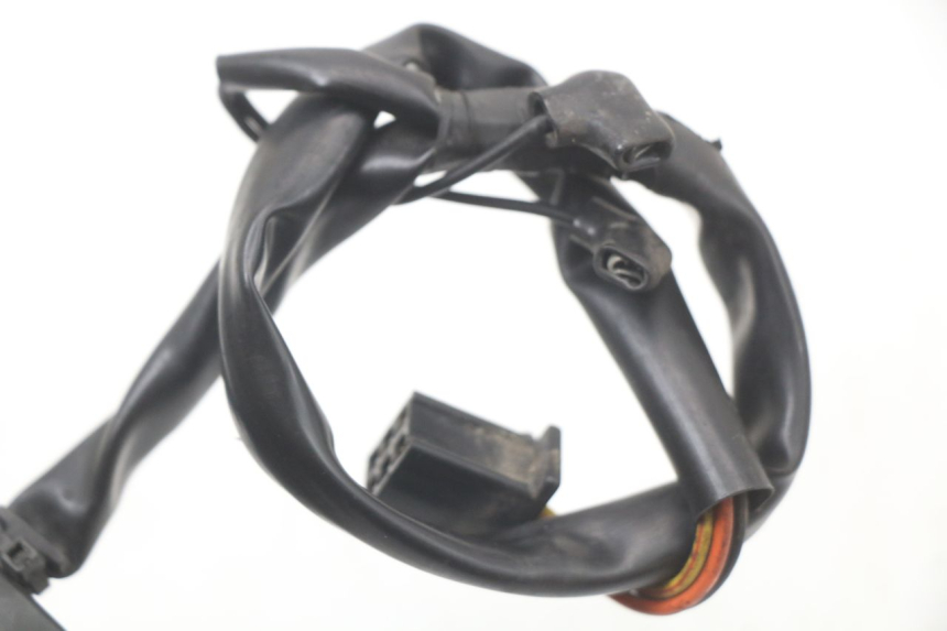 photo de INTERRUPTOR DERECHO HYOSUNG GTR 125 (2006 - 2008) - Estado de la superficie y material