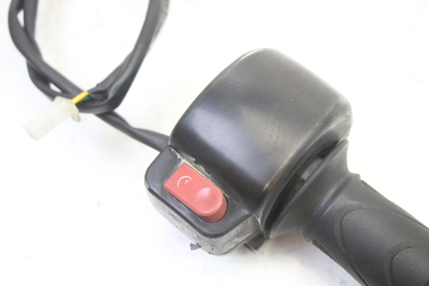 photo de INTERRUPTOR DERECHO SYM JET 14 4T 50 (2018 - 2022)